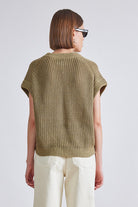 BLOUSES/SHIRTS/TOPS OLIVIA LINEN VEST IN OLIVE BRANCH Apiece Apart