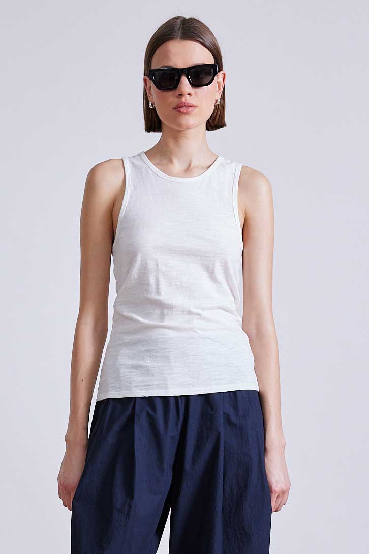 TEES/TANKS SAVINA RAZOR TANK IN CREAM Apiece Apart