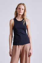 TEES/TANKS SAVINA RAZOR TANK IN BLACK Apiece Apart