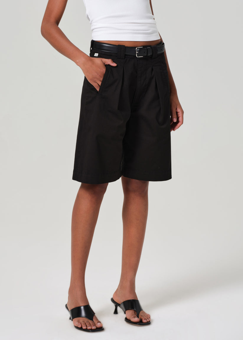 PANTS/SHORTS Cara Pleated Short in Black Citizens of Humanity