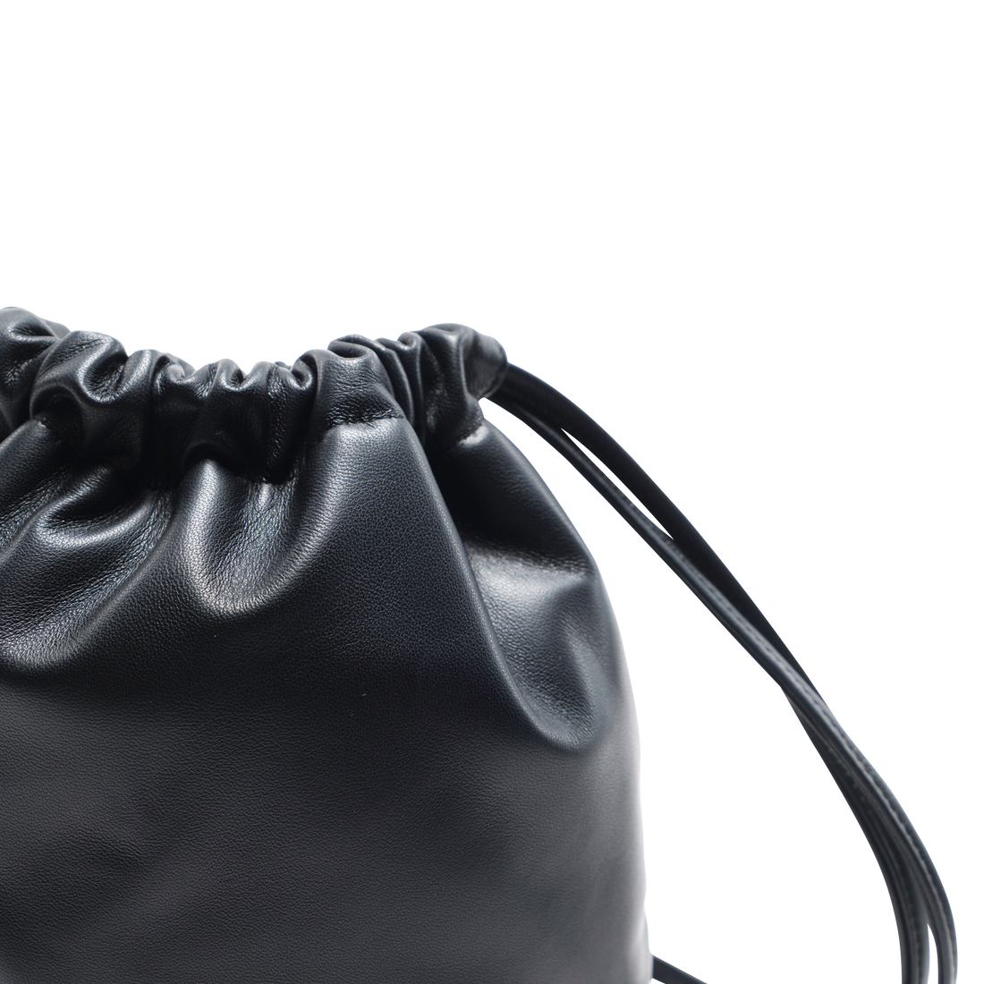 HANDBAGS ALLEGRO BUCKET BAG IN BLACK Lemiz