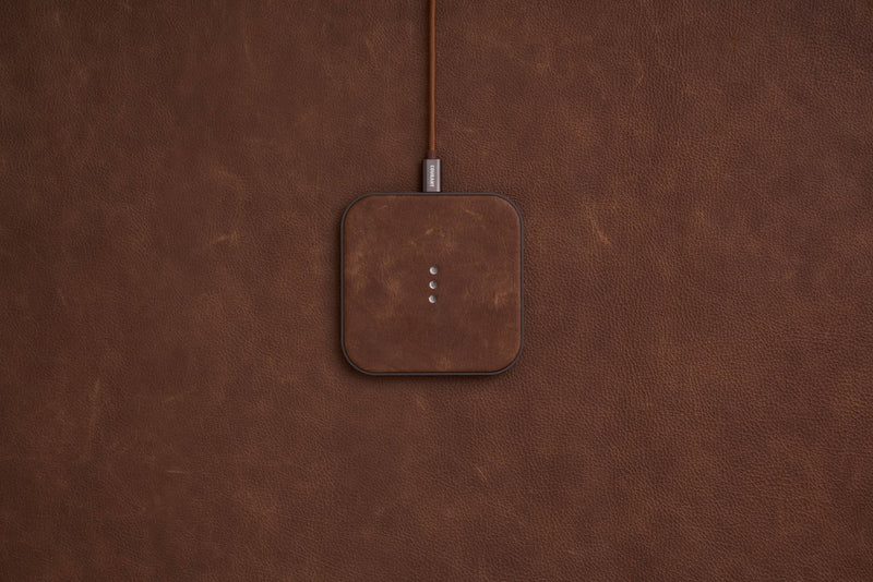 HOME ACCESSORIES Wireless Charging Pad in Saddle Courant