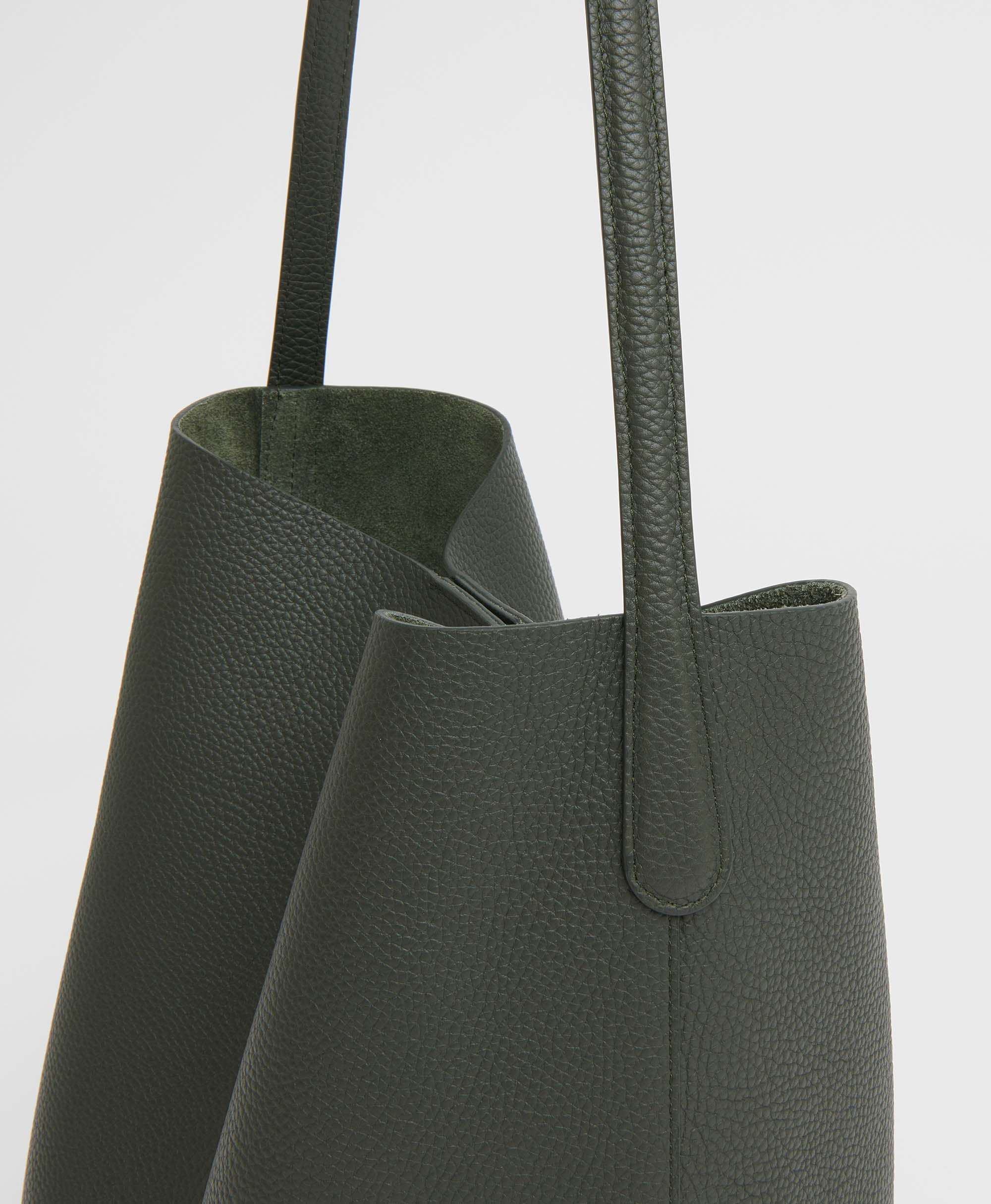 HANDBAGS Everyday Cabas Bag in Seaweed Mansur Gavriel