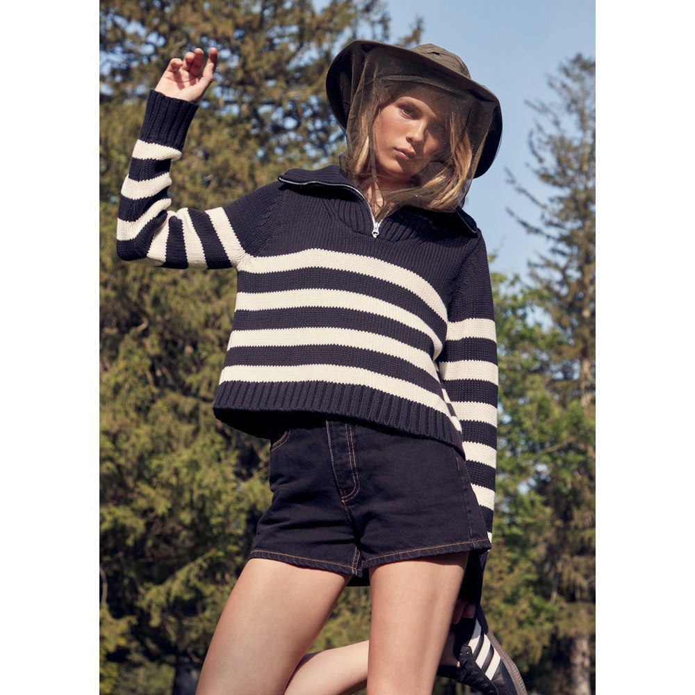 SWEATERS THE MATEY SWEATER IN NAVY/WHITE Kule