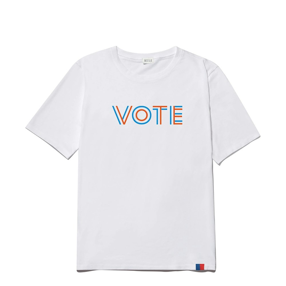 TEES/TANKS THE MODERN VOTE TEE Kule