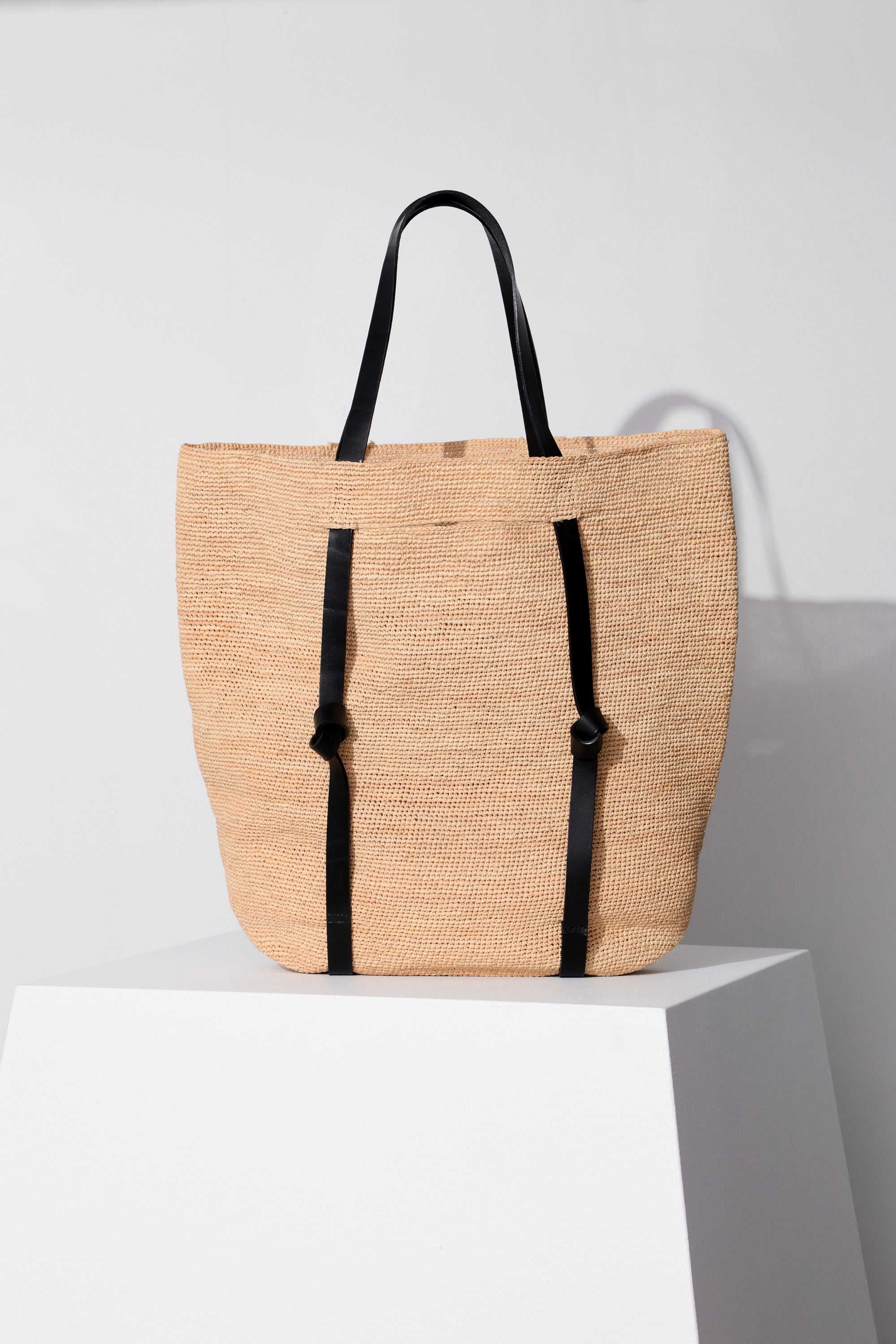 HATS Tanner Bag in Natural Janessa Leone