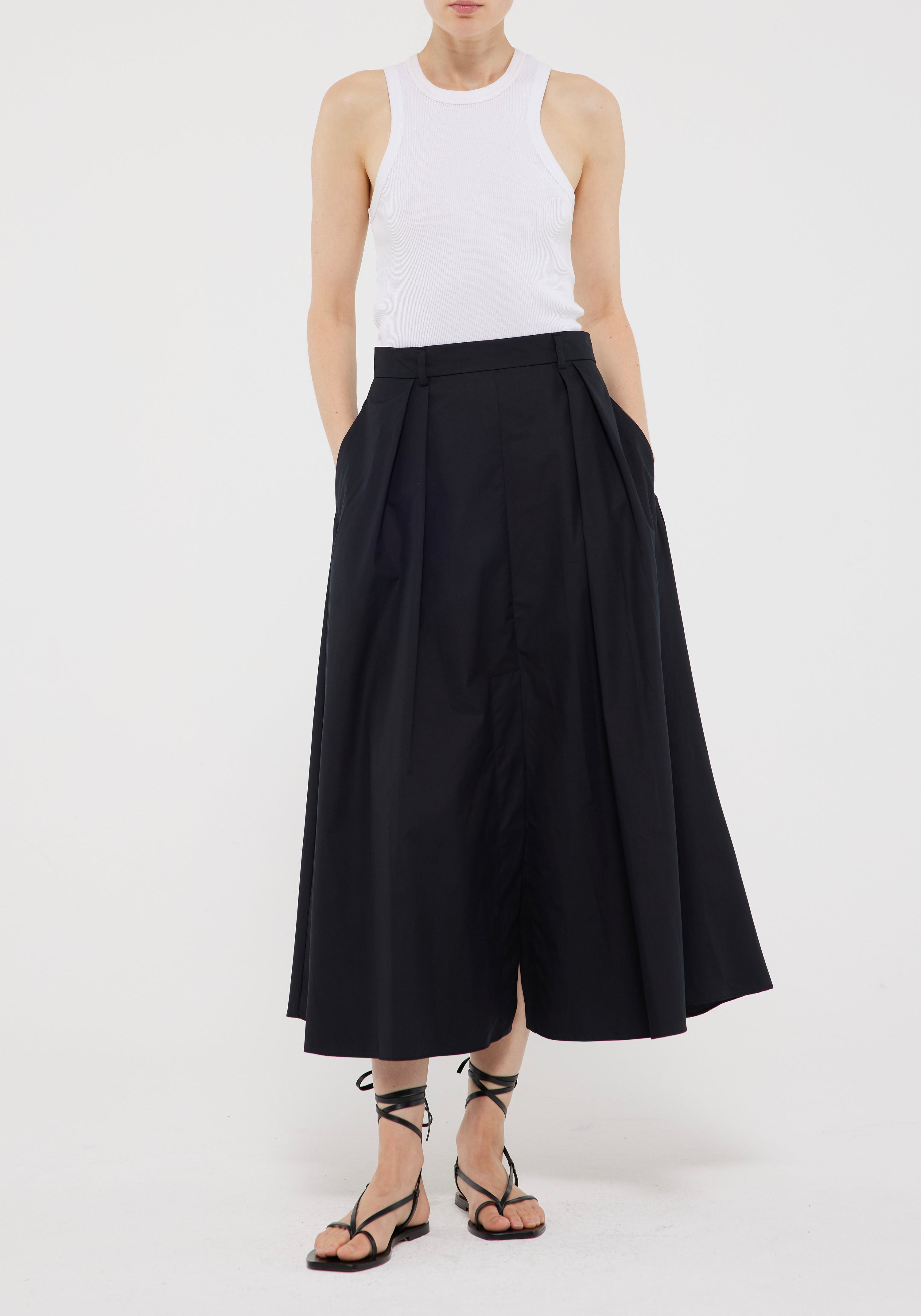 SKIRTS Wide Poplin Skirt in Noir Rohe