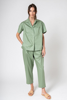 Tops Grammar Gerund Shirt in Spring Green Grammar