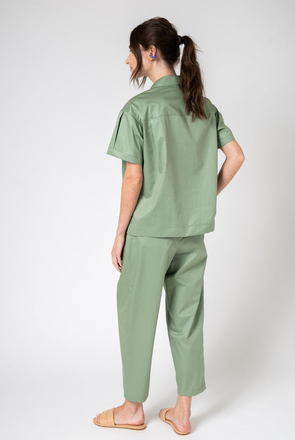 Tops Grammar Gerund Shirt in Spring Green Grammar